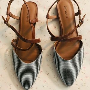 Indigo rd Genetic Point-Toe Flats
